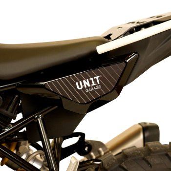 Schwarze Schutzaufkleber für die originale BMW R12 G/S Seitenverkleidung