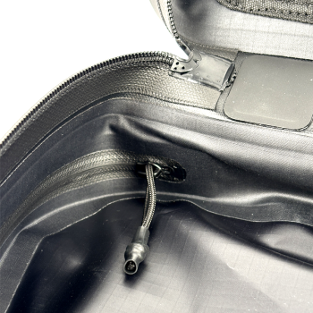 Hintertasche aus Narbenleder