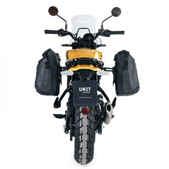 Khali-Seitentasche aus TPU + Royal Enfield Guerrilla 450 rechter Rahmen