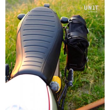 Seitentasche aus Spaltleder + Ducati Desert Sled Rahmen