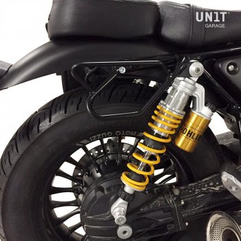 Seitentasche aus Spaltleder + Guzzi V9 Bobber DX Rahmen