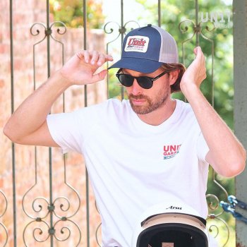 Trucker-Box-Mütze mit blauem Unitgarage-Logo