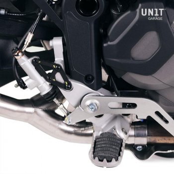 Auspuffkrümmer ohne Katalysator aus Ducati DesertX Edelstahl