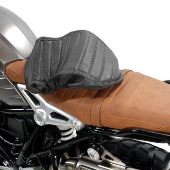 Satteldecke in braunem Leder (langer Sattel)