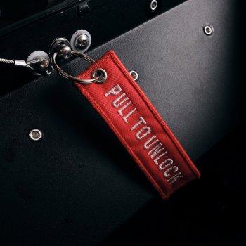 Atlas Aluminium-Seitenkoffer-Set 48L+48L + Triumph Bonneville T120 Satteltaschenrahmen aus Aluminium