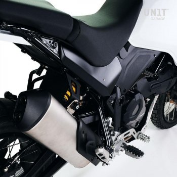 Paar Ducati DesertX Seitenverkleidungen RR22