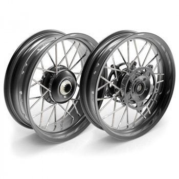 Paar NineT UrbanGS 24M9 Speichenräder