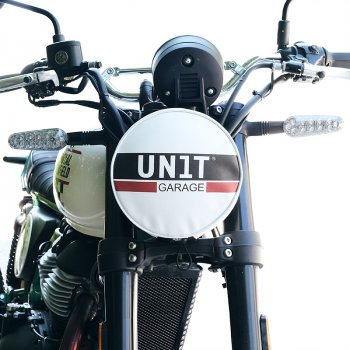 Scheinwerferabdeckung aus Leder mit Logo