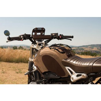 Tankdeckel in Leder geteilt