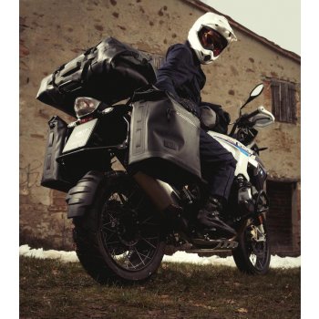 Zwei Khali Seitentaschen aus TPU 35L - 45L mit nineT Rahmen