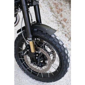 Schwarzer vorderer Kotflügel