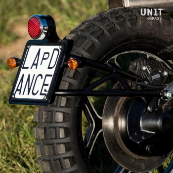 niedriger Kennzeichenhalter