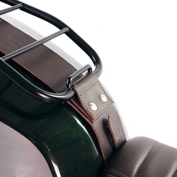 Gepäckablage mit Tankband