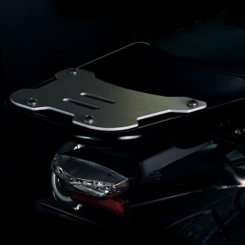 NineT-Gepäckträger mit Soziusgriffen zur Befestigung der Topcaseplatte